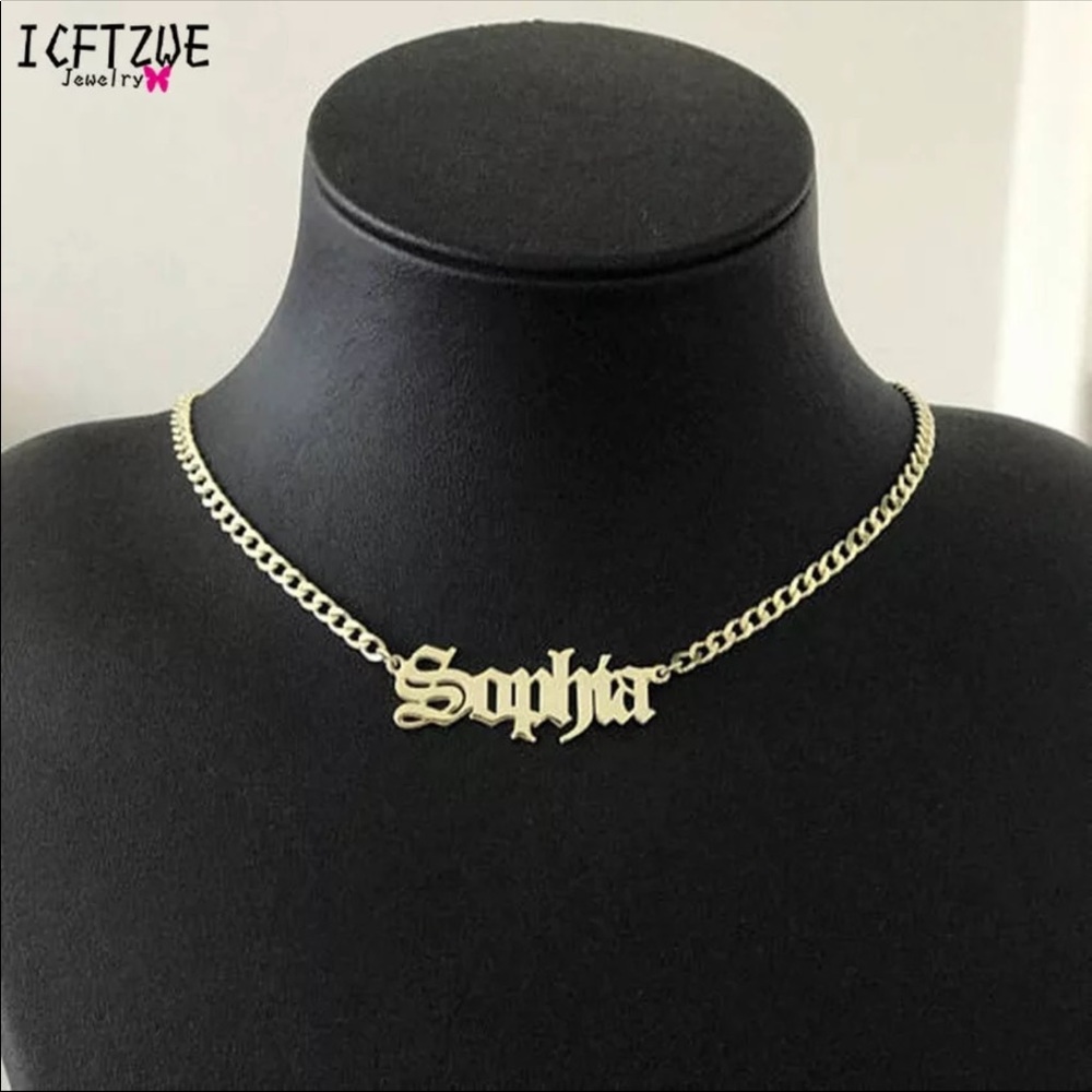 Custom name necklace in old english